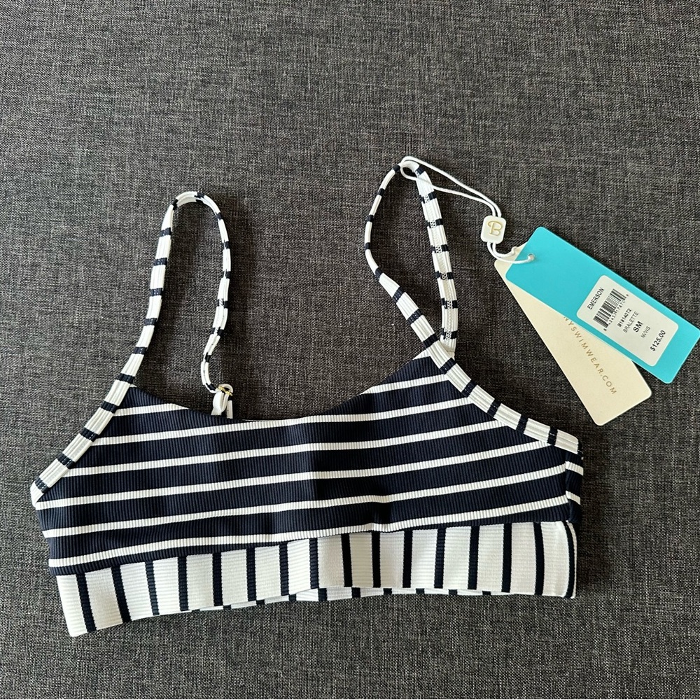 BeachBunny swim top NWT size small